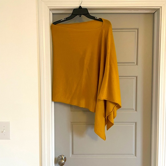 Kerisma Sweaters - Shawl